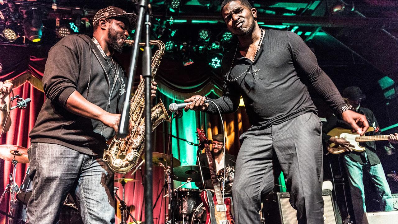 HOWLIVE The James Brown Dance Party